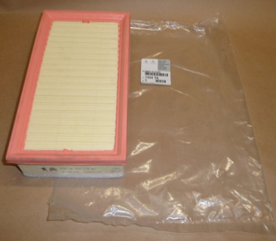 PSA - FILTRO AR ( LX1617